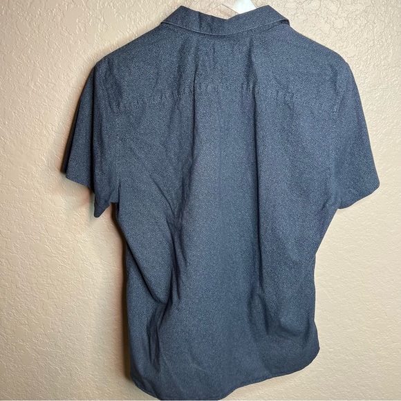 Men’s Perry Ellis Navy Blue Button Down Collared Shirt - Picture 4 of 5